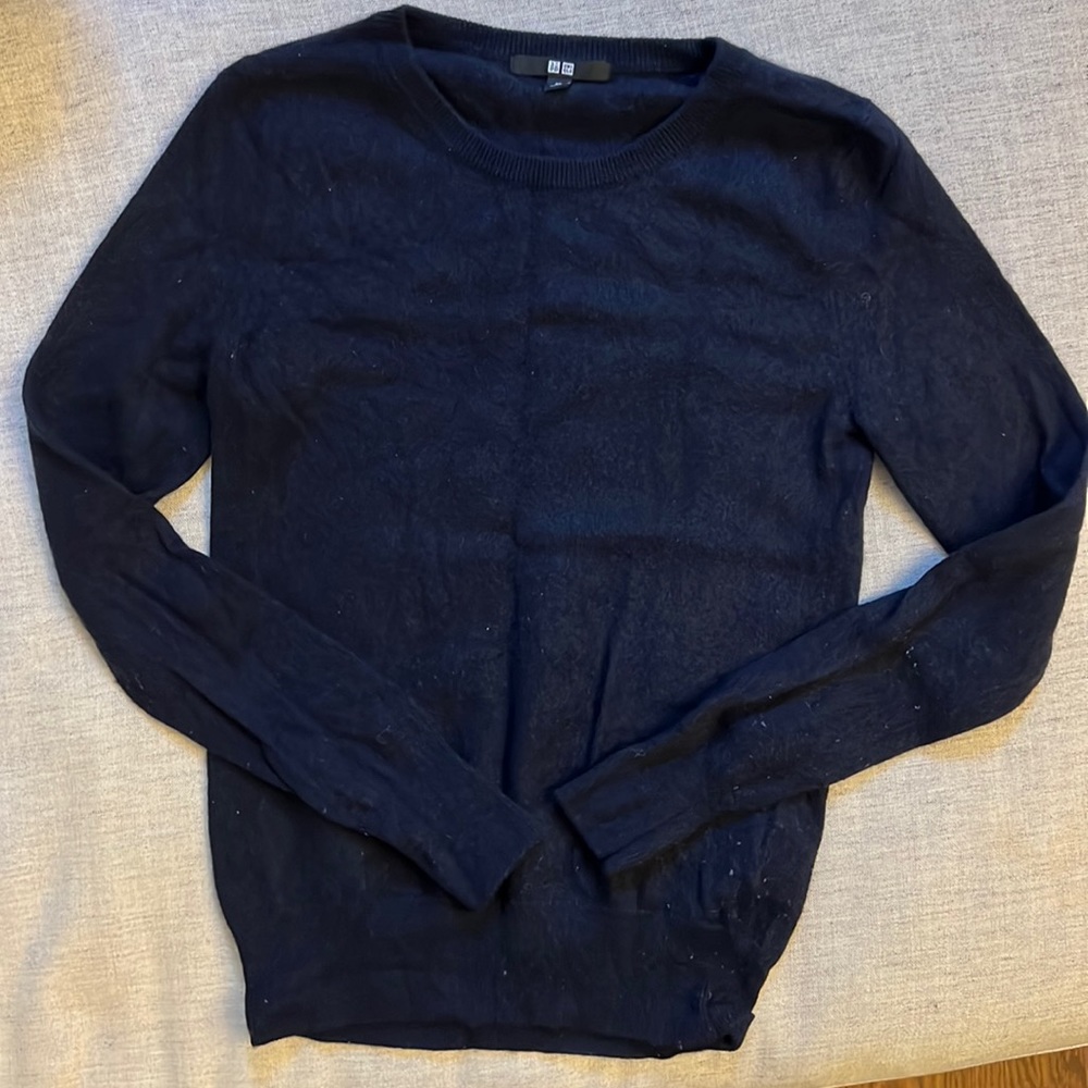 Uniqlo sweater size XS